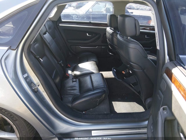 2010 Audi A8 L 4.2 მანქანა იყიდება აუქციონზე, vin: WAURVAFA4AN008537, აუქციონის ნომერი: 44822547
