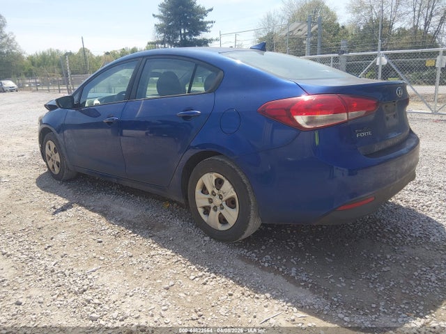 2018 Kia Forte Lx მანქანა იყიდება აუქციონზე, vin: 3KPFL4A71JE273199, აუქციონის ნომერი: 44822564
