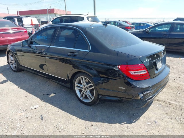 2012 Mercedes-benz C 250 Sport მანქანა იყიდება აუქციონზე, vin: WDDGF4HB3CR206929, აუქციონის ნომერი: 44822572