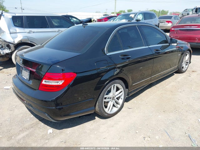 2012 Mercedes-benz C 250 Sport მანქანა იყიდება აუქციონზე, vin: WDDGF4HB3CR206929, აუქციონის ნომერი: 44822572