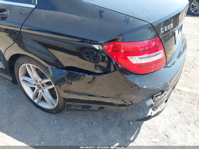 2012 Mercedes-benz C 250 Sport მანქანა იყიდება აუქციონზე, vin: WDDGF4HB3CR206929, აუქციონის ნომერი: 44822572