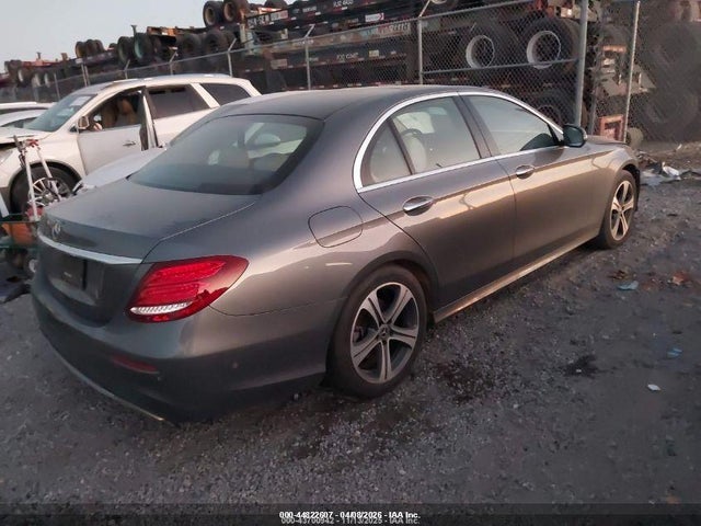 2019 MERCEDES-BENZ E 300 WDDZF4JB4KA584158 Photo 3