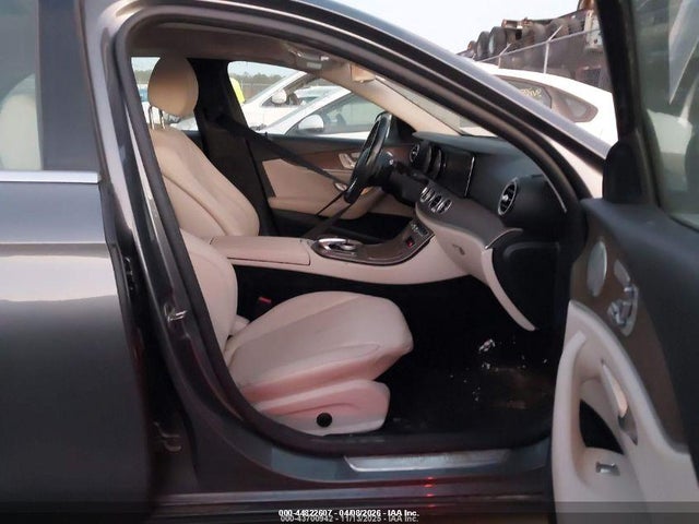 2019 MERCEDES-BENZ E 300 WDDZF4JB4KA584158 Photo 4