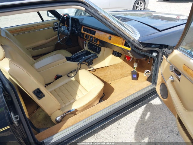 Продаж на аукціоні авто 1983 Jaguar Xjs, vin: SAJNV584XDC110152, номер лоту: 44822628