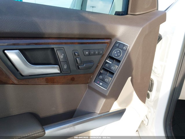 2015 Mercedes-benz Glk 250 Bluetec 4matic მანქანა იყიდება აუქციონზე, vin: WDCGG0EB5FG424630, აუქციონის ნომერი: 44822630