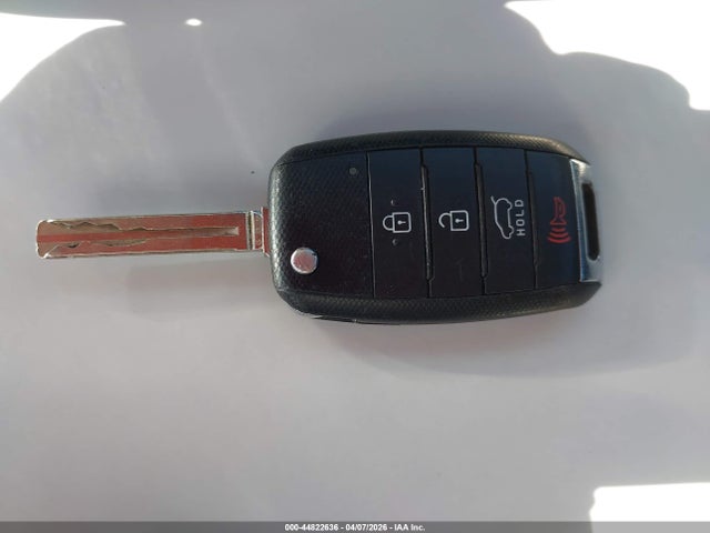 5XYKT4A63EG513125 KIA SORENTO LX