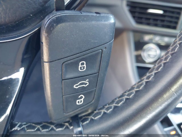 Продаж на аукціоні авто 2019 Volkswagen Jetta 1.4t R-line/1.4t S/1.4t Se, vin: 3VWC57BU7KM034182, номер лоту: 44822693