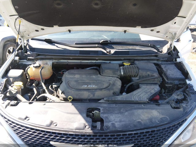 Aukcja sprzedaży 2018 Chrysler Pacifica Touring L, vin: 2C4RC1BG5JR119636, numer aukcji: 44822748