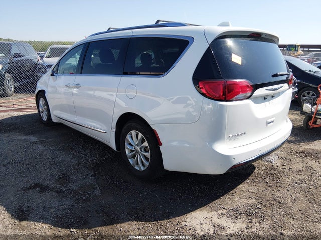 Aukcja sprzedaży 2018 Chrysler Pacifica Touring L, vin: 2C4RC1BG5JR119636, numer aukcji: 44822748