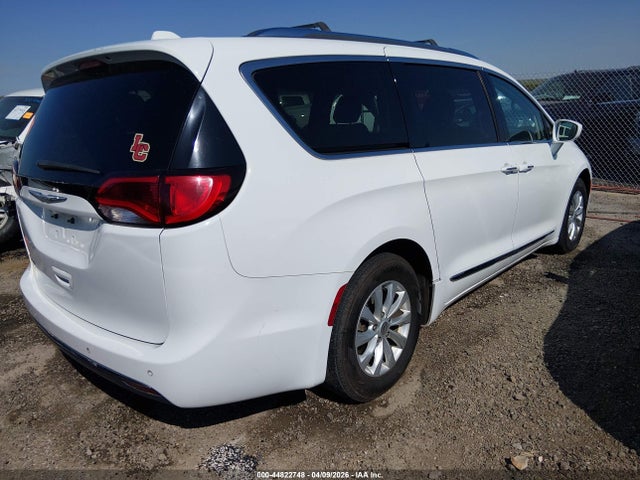 Aukcja sprzedaży 2018 Chrysler Pacifica Touring L, vin: 2C4RC1BG5JR119636, numer aukcji: 44822748