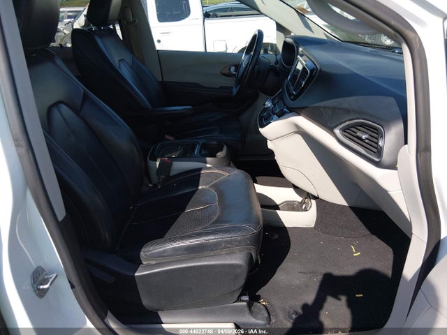 Aukcja sprzedaży 2018 Chrysler Pacifica Touring L, vin: 2C4RC1BG5JR119636, numer aukcji: 44822748