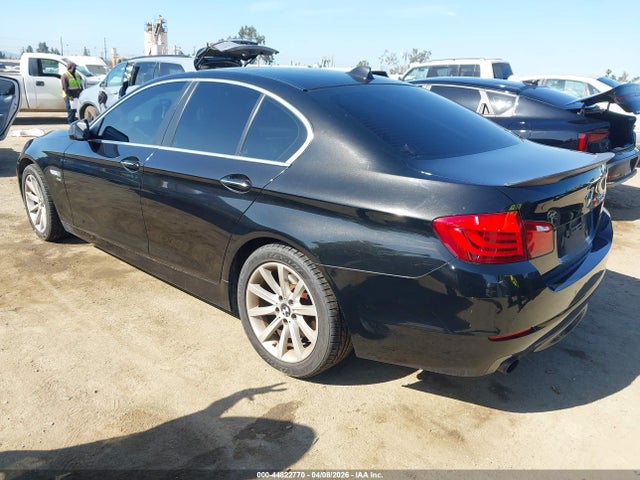2012 BMW 535I WBAFU7C55CDU64331 Photo 2