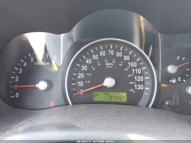 44822778 :رقم المزاد ، KNDMB233566049472 vin ، 2006 Kia Sedona Ex/lx مزاد بيع