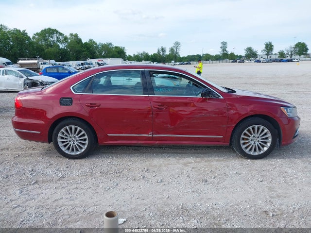 1VWBT7A39GC048457 Volkswagen Passat 1.8t Se