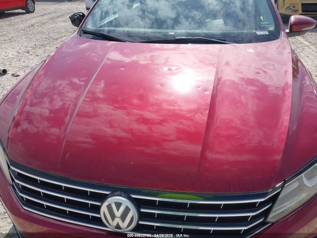 1VWBT7A39GC048457 Volkswagen Passat 1.8t Se