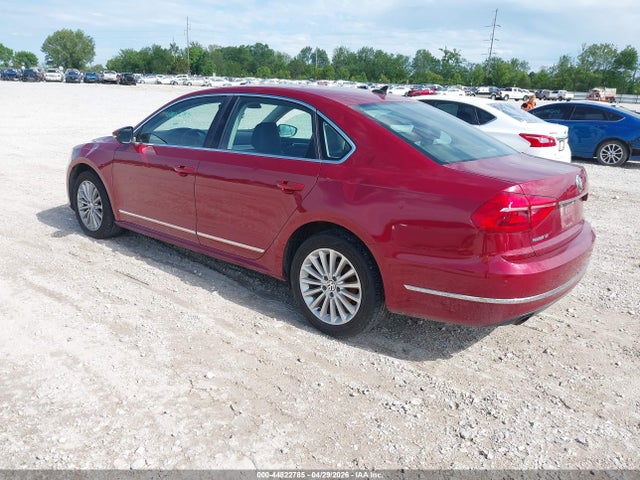1VWBT7A39GC048457 Volkswagen Passat 1.8t Se
