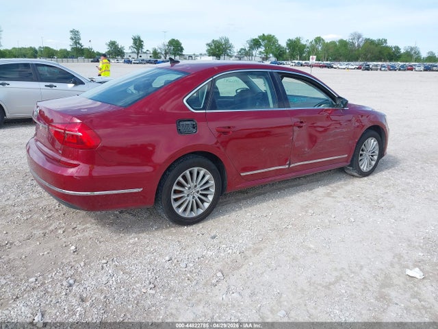 1VWBT7A39GC048457 Volkswagen Passat 1.8t Se