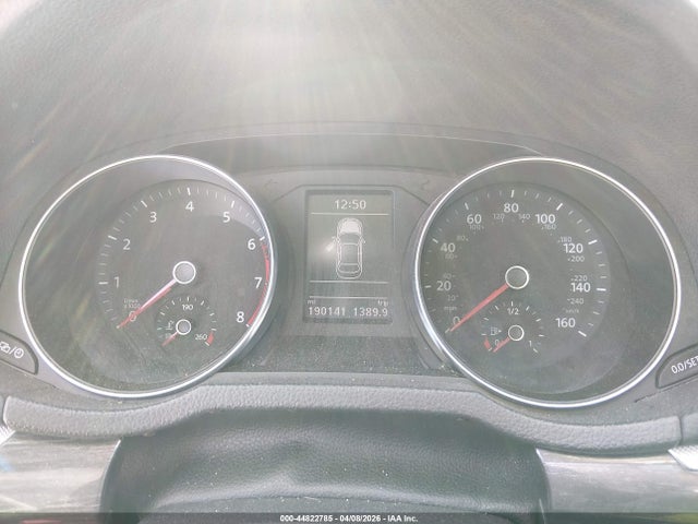 1VWBT7A39GC048457 Volkswagen Passat 1.8t Se