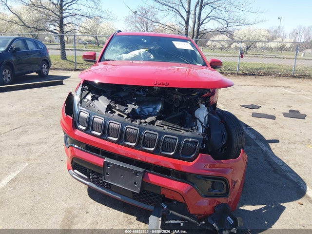 44822831 :رقم المزاد ، 3C4NJDCBXNT184347 vin ، 2022 Jeep Compass (red) Edition 4x4 مزاد بيع