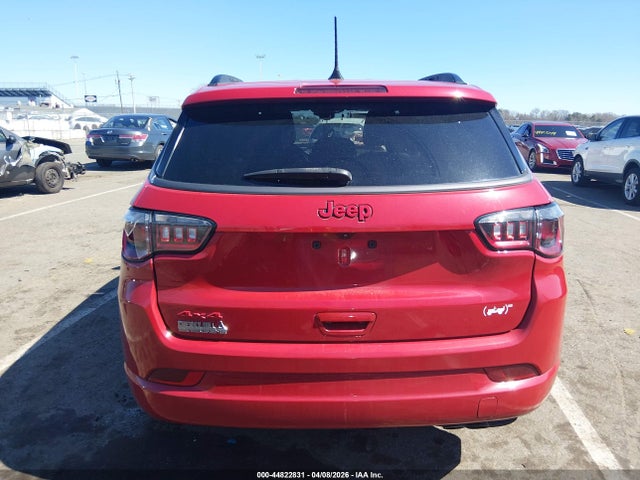 44822831 :رقم المزاد ، 3C4NJDCBXNT184347 vin ، 2022 Jeep Compass (red) Edition 4x4 مزاد بيع