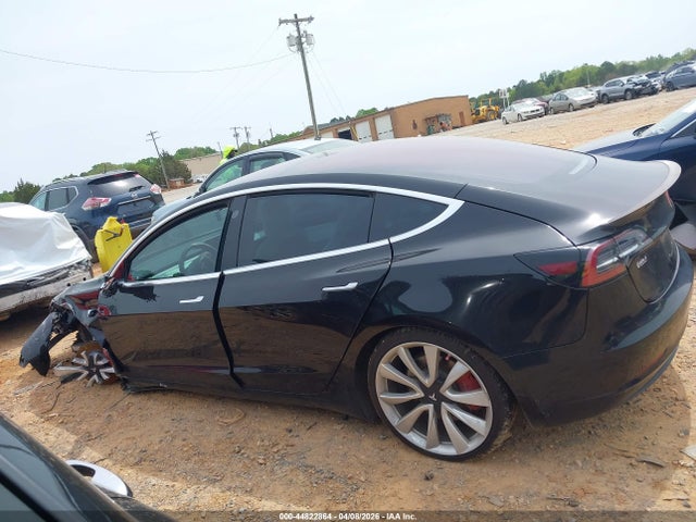 Продаж на аукціоні авто 2018 Tesla Model 3 Long Range/performance, vin: 5YJ3E1EB8JF186582, номер лоту: 44822864