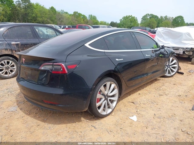Продаж на аукціоні авто 2018 Tesla Model 3 Long Range/performance, vin: 5YJ3E1EB8JF186582, номер лоту: 44822864