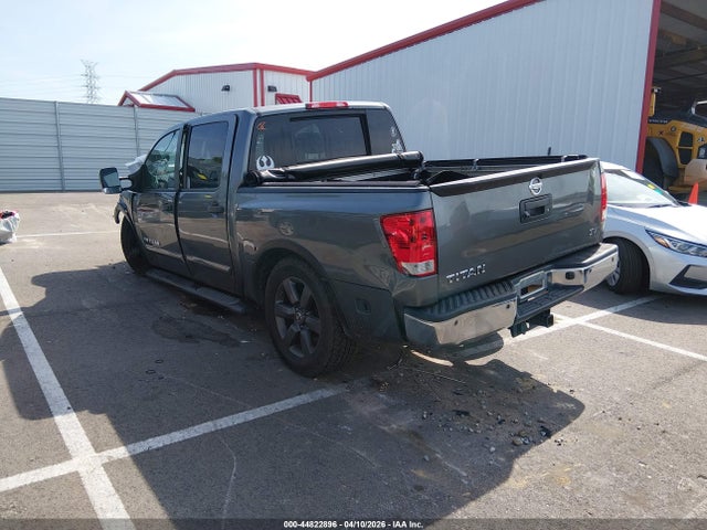 44822896 :رقم المزاد ، 1N6AA0EDXFN500284 vin ، 2015 Nissan Titan Sv مزاد بيع