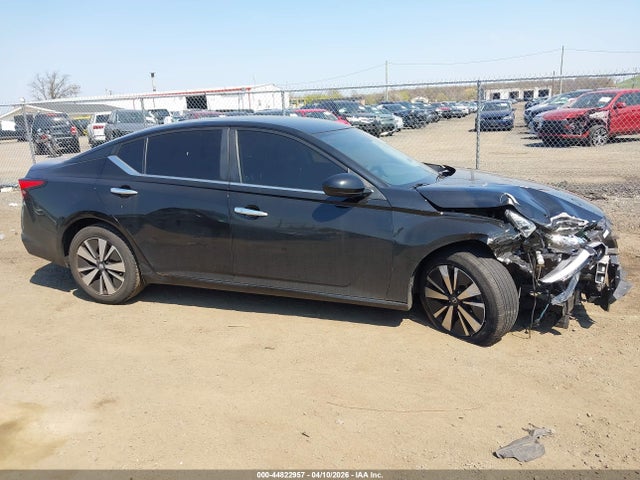 2022 Nissan Altima Sv Fwd მანქანა იყიდება აუქციონზე, vin: 1N4BL4DV8NN382999, აუქციონის ნომერი: 44822957