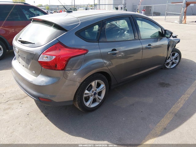 Ford FOCUS SE 2014 1FADP3K29EL462016 Image 4