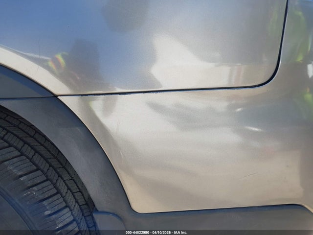 Продажа на аукционе авто 2015 Kia Sorento Lx, vin: 5XYKTCA68FG606251, номер лота: 44822980