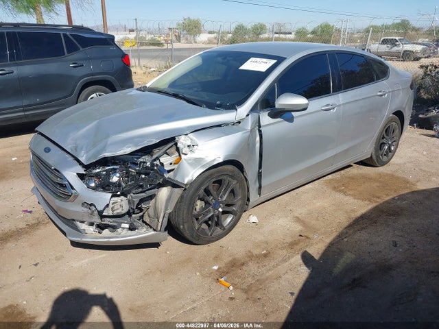 Ford FUSION SE 2018 3FA6P0HD4JR136930 Image 2