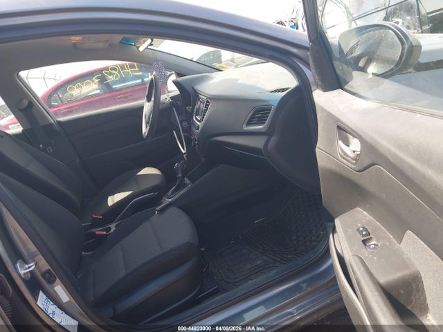 2018 Hyundai Accent Se მანქანა იყიდება აუქციონზე, vin: 3KPC24A36JE015120, აუქციონის ნომერი: 44823000