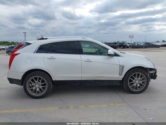 44823001 :رقم المزاد ، 3GYFNDE36DS575931 vin ، 2013 Cadillac Srx Performance Collection مزاد بيع
