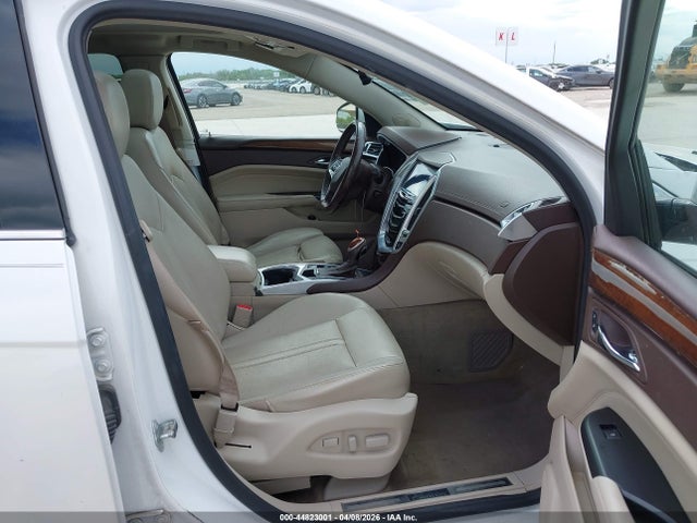 44823001 :رقم المزاد ، 3GYFNDE36DS575931 vin ، 2013 Cadillac Srx Performance Collection مزاد بيع