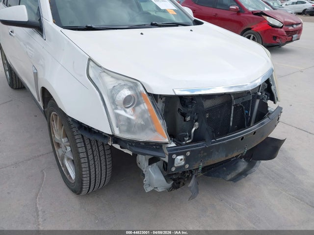 44823001 :رقم المزاد ، 3GYFNDE36DS575931 vin ، 2013 Cadillac Srx Performance Collection مزاد بيع