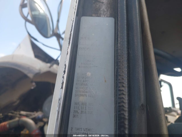 Aukcja sprzedaży 2004 Kenworth Construction T800, vin: 1NKDXBTX54J060808, numer aukcji: 44823013
