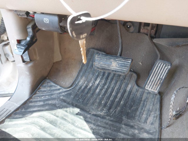 2003 Gmc Sierra 1500 მანქანა იყიდება აუქციონზე, vin: 1GTEC14X03Z261008, აუქციონის ნომერი: 44823016
