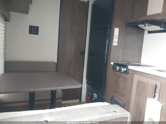 Forest River Travel Trailer 2021 5ZT2CKEC4MY007599 Image 8