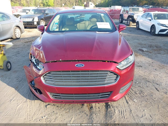 44823029 :رقم المزاد ، 1FA6P0H72G5114396 vin ، 2016 Ford Fusion Se مزاد بيع