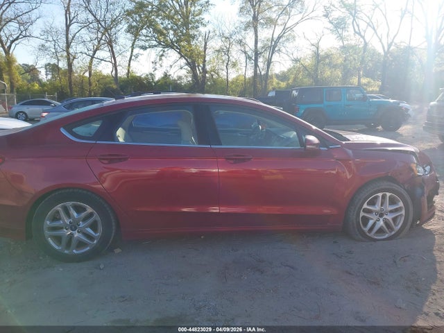 44823029 :رقم المزاد ، 1FA6P0H72G5114396 vin ، 2016 Ford Fusion Se مزاد بيع