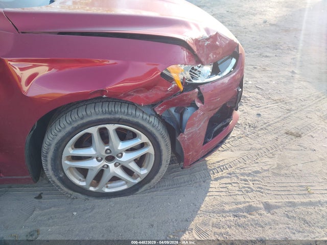 44823029 :رقم المزاد ، 1FA6P0H72G5114396 vin ، 2016 Ford Fusion Se مزاد بيع