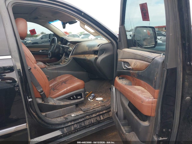 Auction sale of the 2019 Cadillac Escalade Premium Luxury, vin: 1GYS4CKJ9KR289411, lot number: 44823069