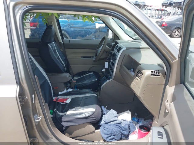 44823085 :رقم المزاد ، 1J8FT28W17D400666 vin ، 2007 Jeep Patriot Sport مزاد بيع