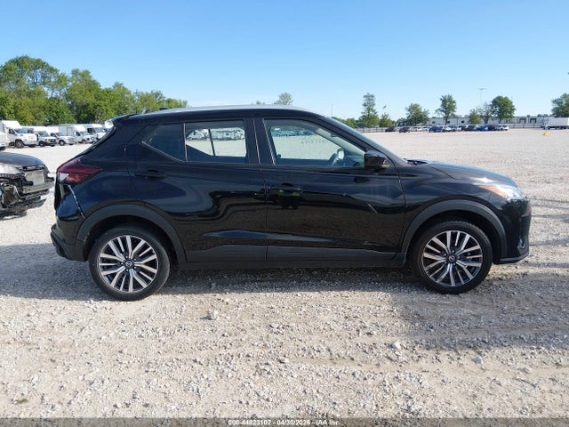 44823107 :رقم المزاد ، 3N1CP5CVXML477754 vin ، 2021 Nissan Kicks Sv Xtronic Cvt مزاد بيع