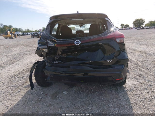 44823107 :رقم المزاد ، 3N1CP5CVXML477754 vin ، 2021 Nissan Kicks Sv Xtronic Cvt مزاد بيع