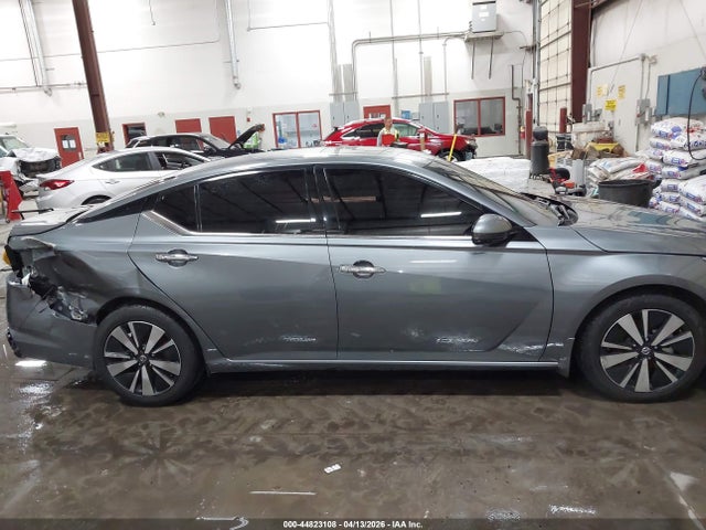 44823108 :رقم المزاد ، 1N4BL4EV6MN340053 vin ، 2021 Nissan Altima Sl Fwd مزاد بيع