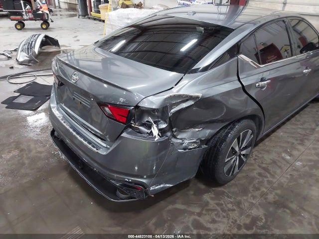 44823108 :رقم المزاد ، 1N4BL4EV6MN340053 vin ، 2021 Nissan Altima Sl Fwd مزاد بيع