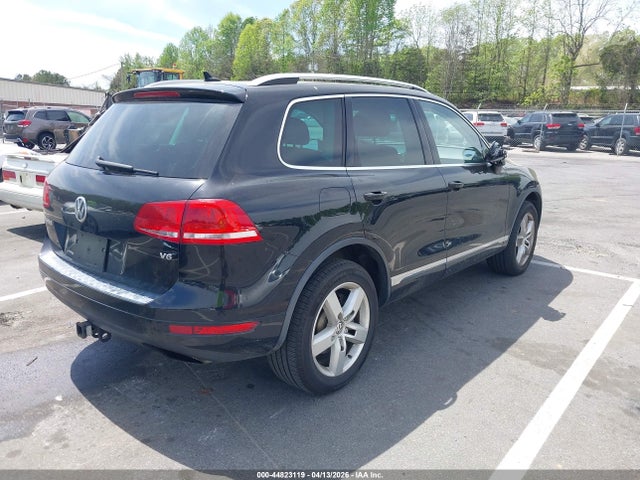 Продаж на аукціоні авто 2014 Volkswagen Touareg 3.6l Lux, vin: WVGEF9BP8ED006675, номер лоту: 44823119