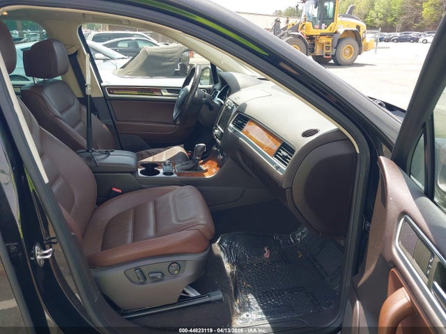 Продаж на аукціоні авто 2014 Volkswagen Touareg 3.6l Lux, vin: WVGEF9BP8ED006675, номер лоту: 44823119