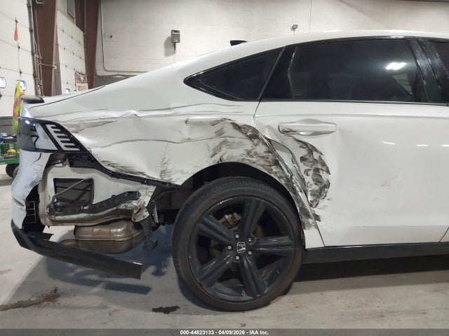 Auction sale of the 2024 Honda Accord Hybrid Sport-l, vin: 1HGCY2F79RA028927, lot number: 44823133